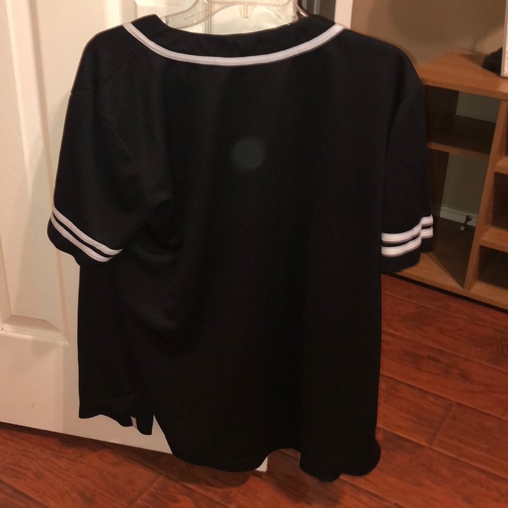 jacket - Picture 2 of 3